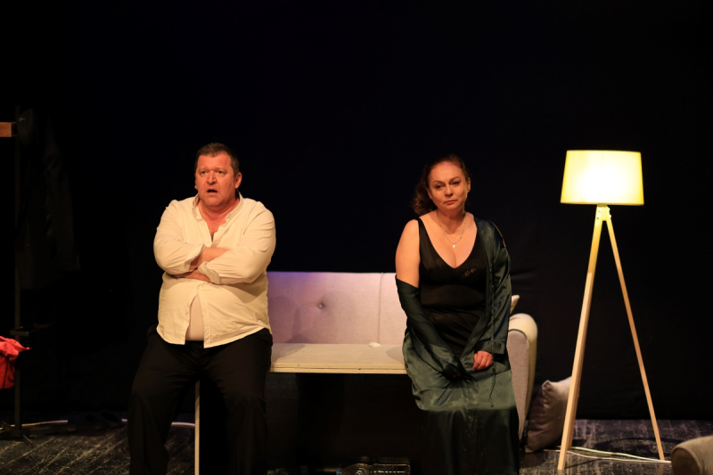 НАСАМО СА СВИМА